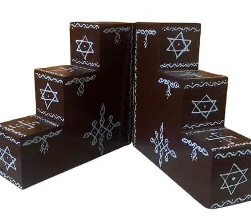 Deepam Stand – Ethnic 3-Step Display for Lamps & Décor